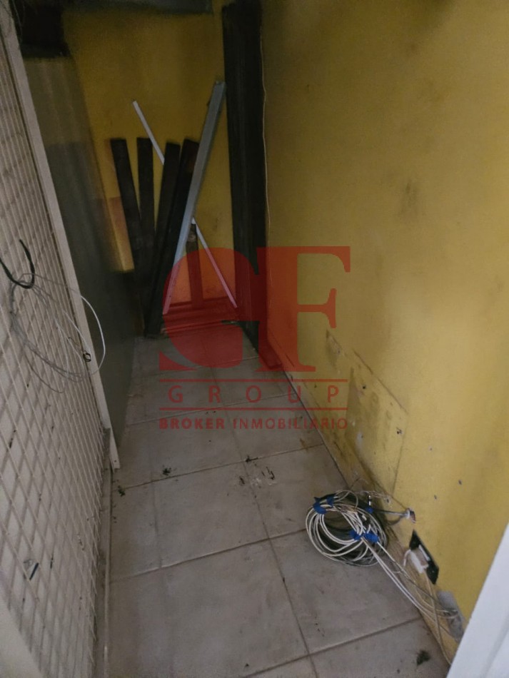 Hermosa casa con patio y parrilla . Luminosa con 5 dormitorios!!! en barrio tranquilo y cerca de avenidas. Con cochera cubierta
