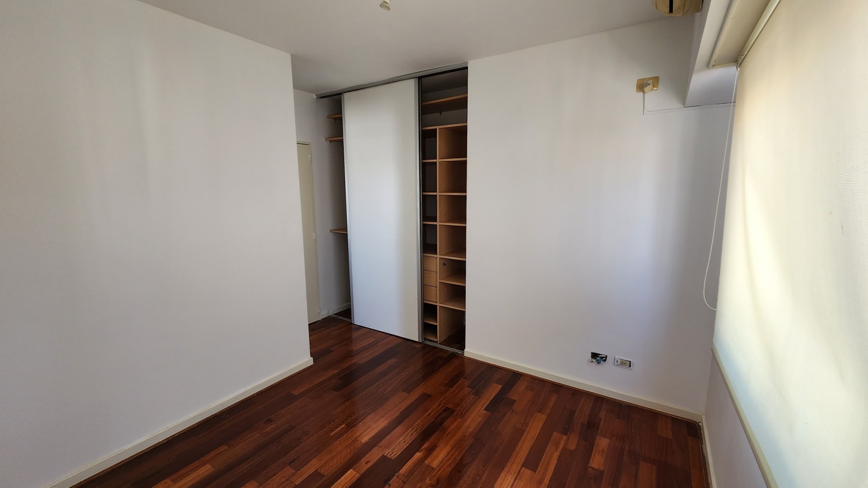 Semipiso  en Duplex con Terraza y Parrilla propia - Dos Dormitorios cochera y baulera