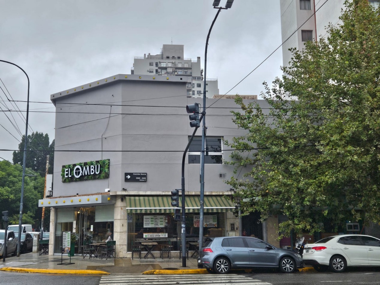 Importante salon en esquina, primer piso Multiuso / SIN EXPENSAS!!!