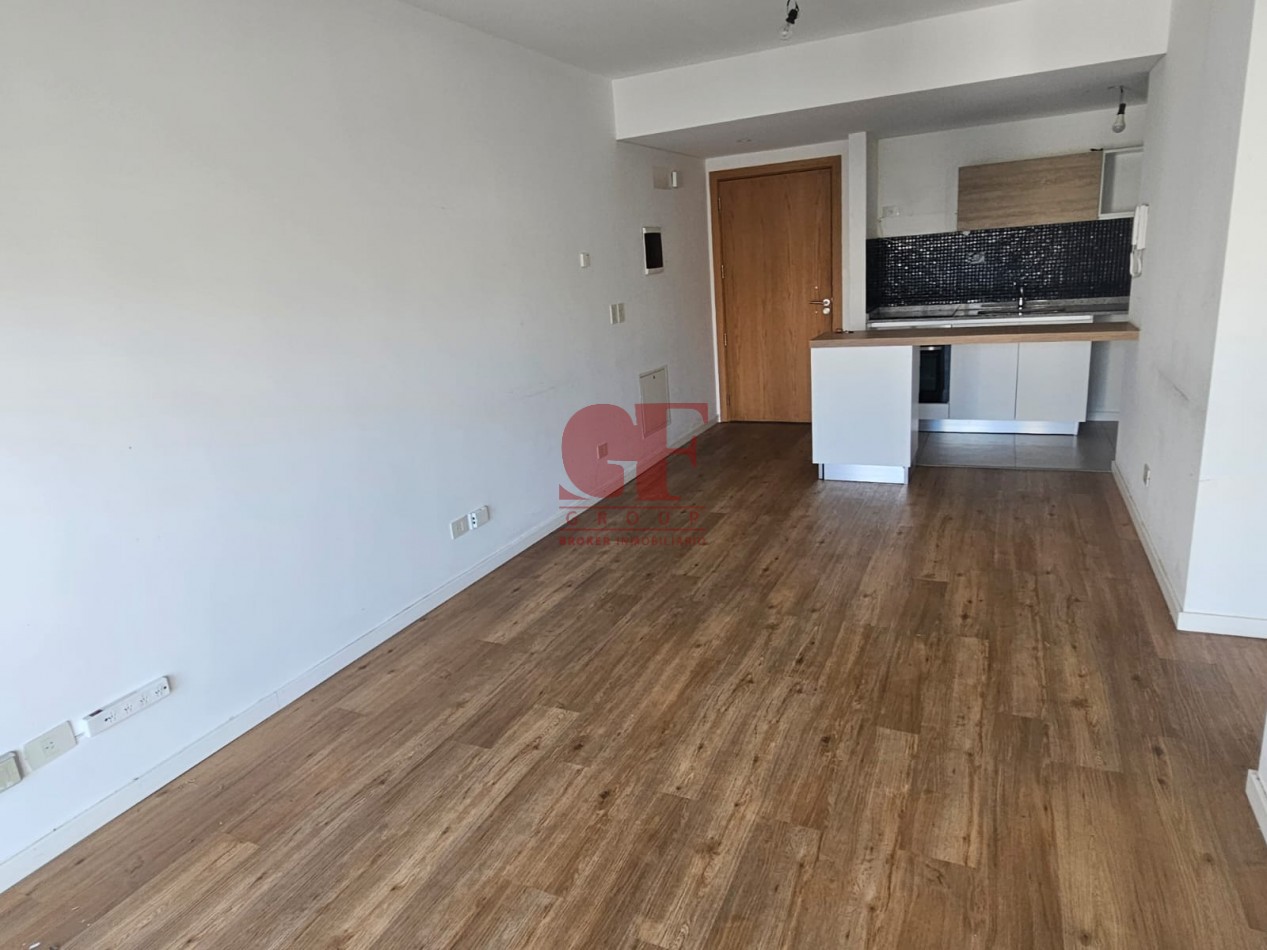 Hermoso 2 ambientes con cochera fija cubierta en edificio de CATEGORIA / La Palmera de Villa Crespo