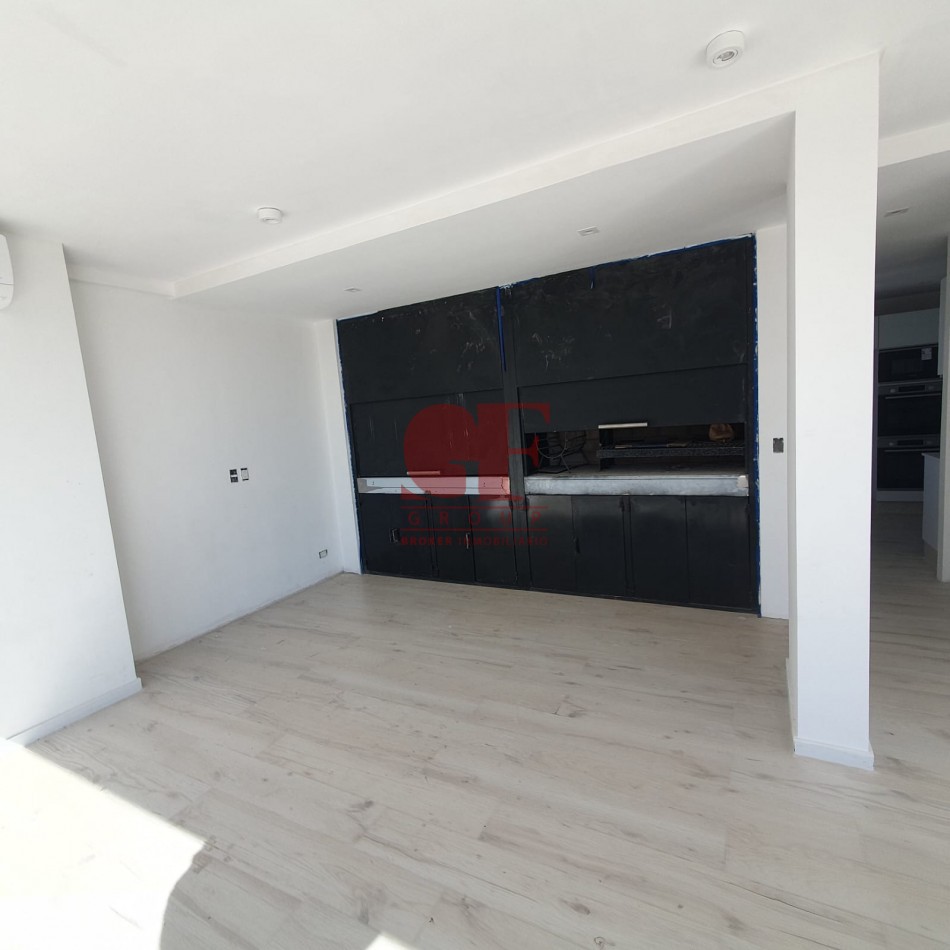 Excelente duplex 4 ambientes en el corazon de bajo Belgrano con TERRAZA PROPIA