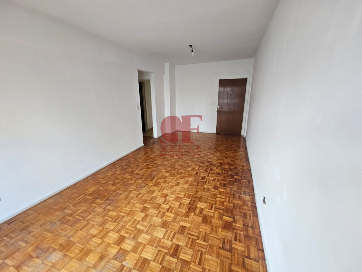Semipiso super luminoso con terraza propia de 23 metros de terraza  propia