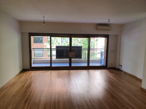 Hermoso y Funcional Semi piso en La Imprenta! con 5 cocheras