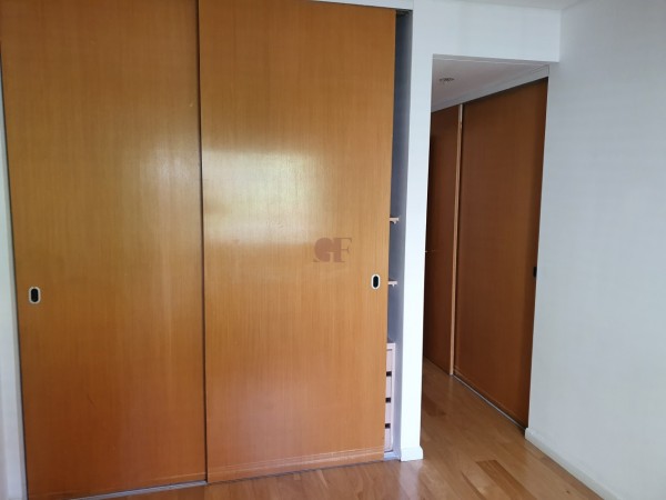 Hermoso y Funcional Semi piso en La Imprenta! con 5 cocheras