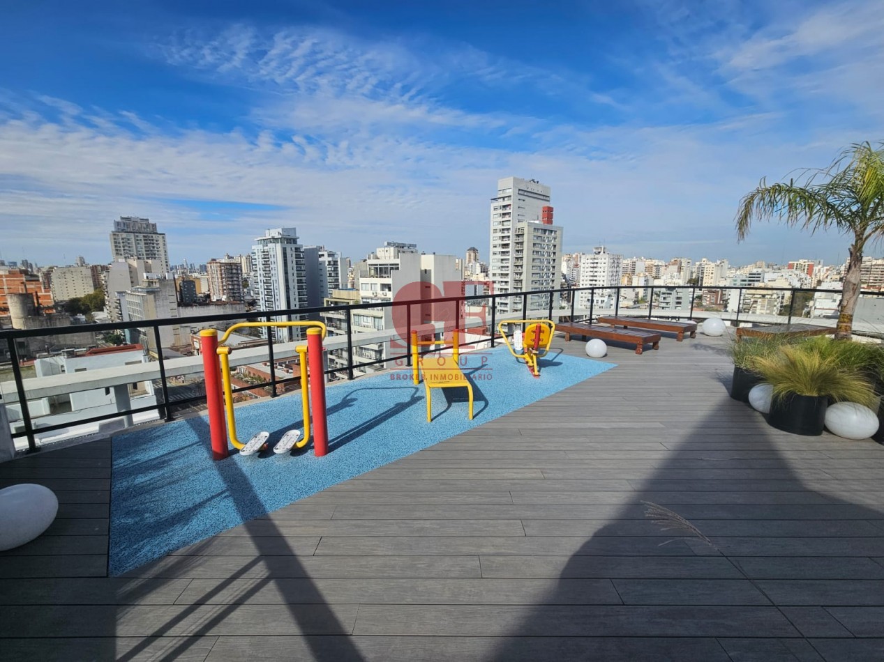 Hermoso 2 ambientes con cochera fija cubierta en edificio de CATEGORIA / La Palmera de Villa Crespo