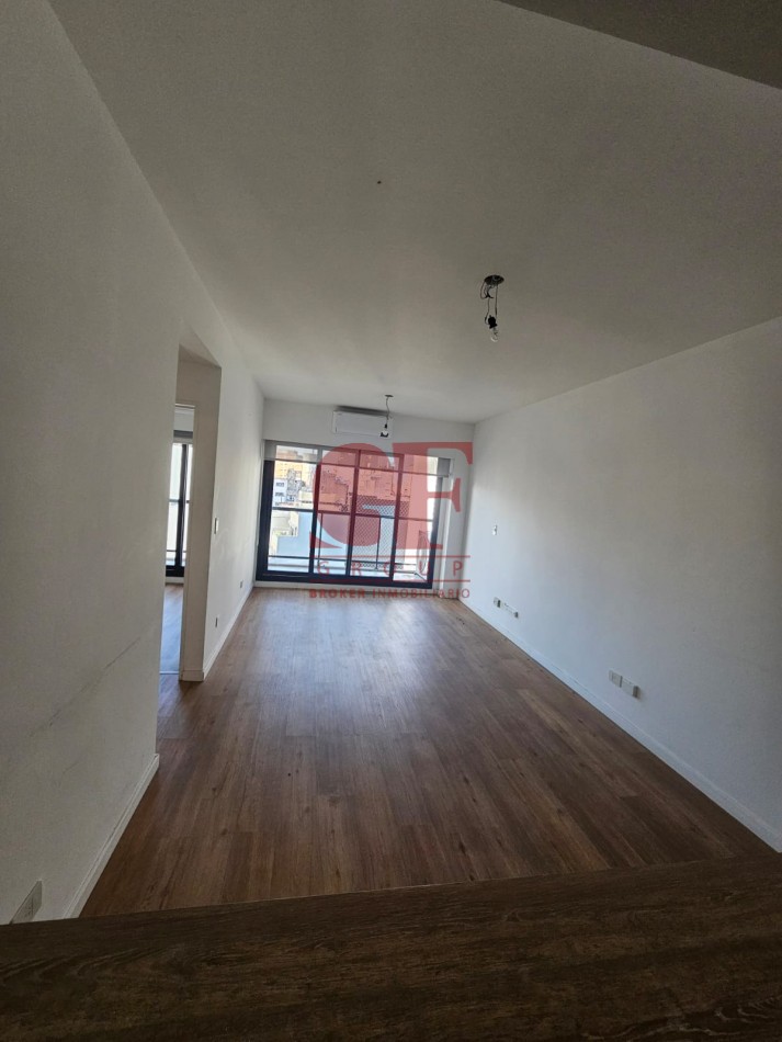 Hermoso 2 ambientes con cochera fija cubierta en edificio de CATEGORIA / La Palmera de Villa Crespo
