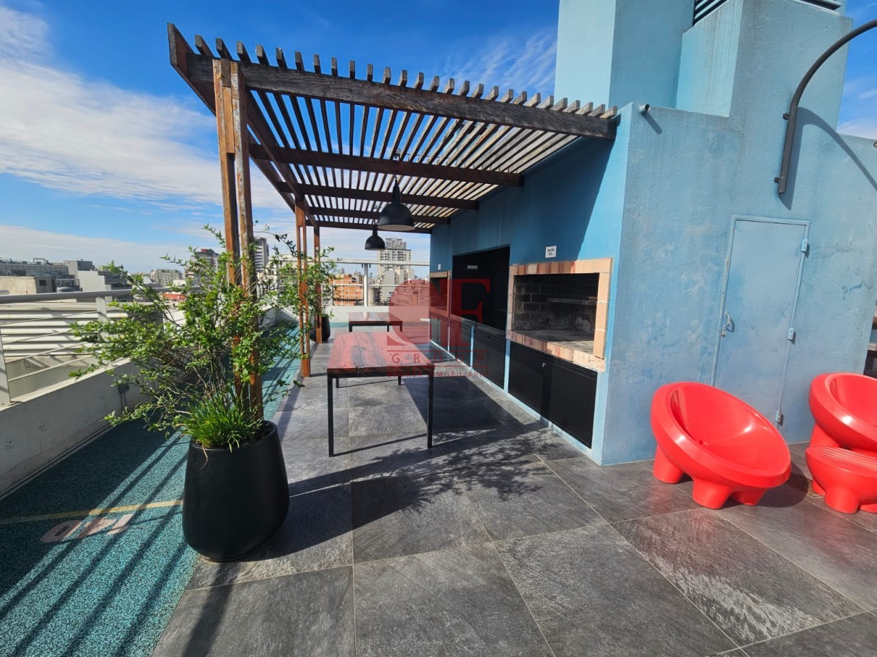 Hermoso 2 ambientes con cochera fija cubierta en edificio de CATEGORIA / La Palmera de Villa Crespo