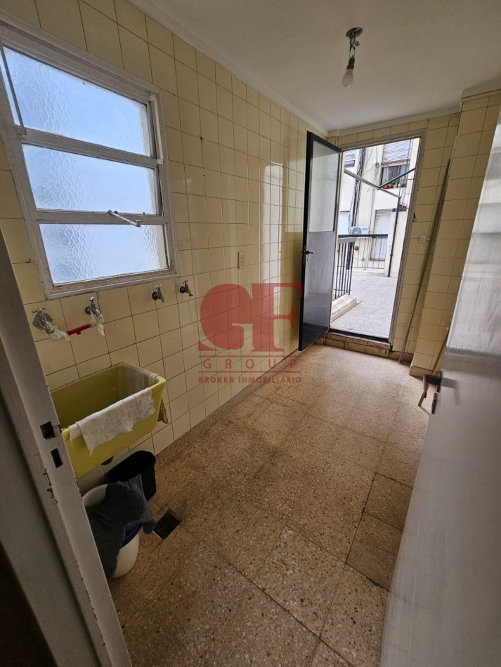 Semipiso super luminoso con terraza propia de 23 metros de terraza  propia