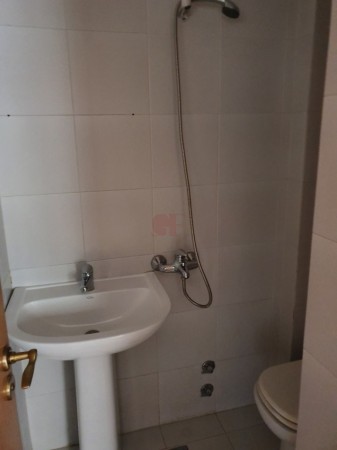 Hermoso y Funcional Semi piso en La Imprenta! con 5 cocheras