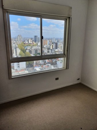 Espectacular y Amplio 4 Ambientes en Piso Super Alto! abastoDepartamento