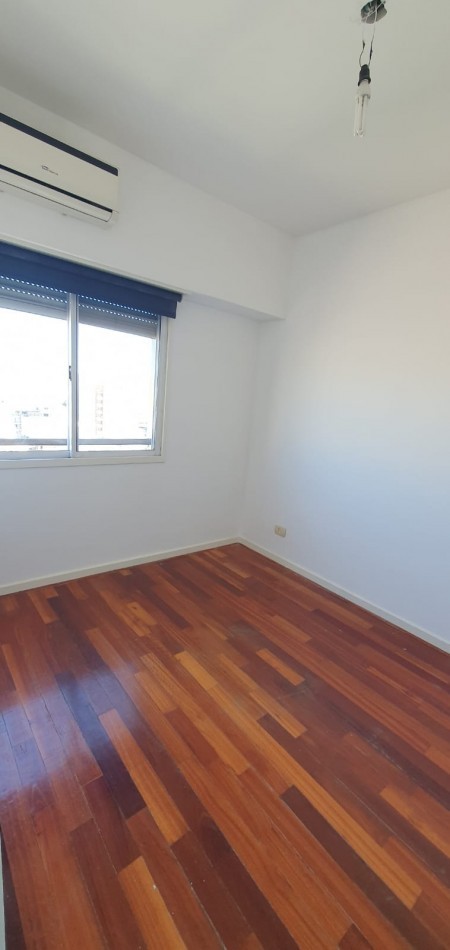 Semipiso  en Duplex con Terraza y Parrilla propia - Dos Dormitorios cochera y baulera