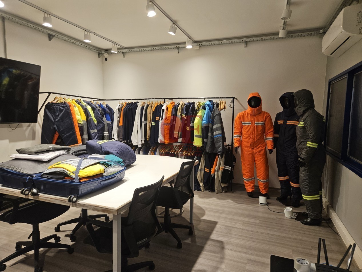 Edificio / Deposito  con 1600 metros totales en 4 plantas pleno Caballito